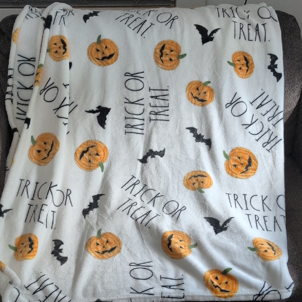 RAE DUNN TRICK OR TREAT